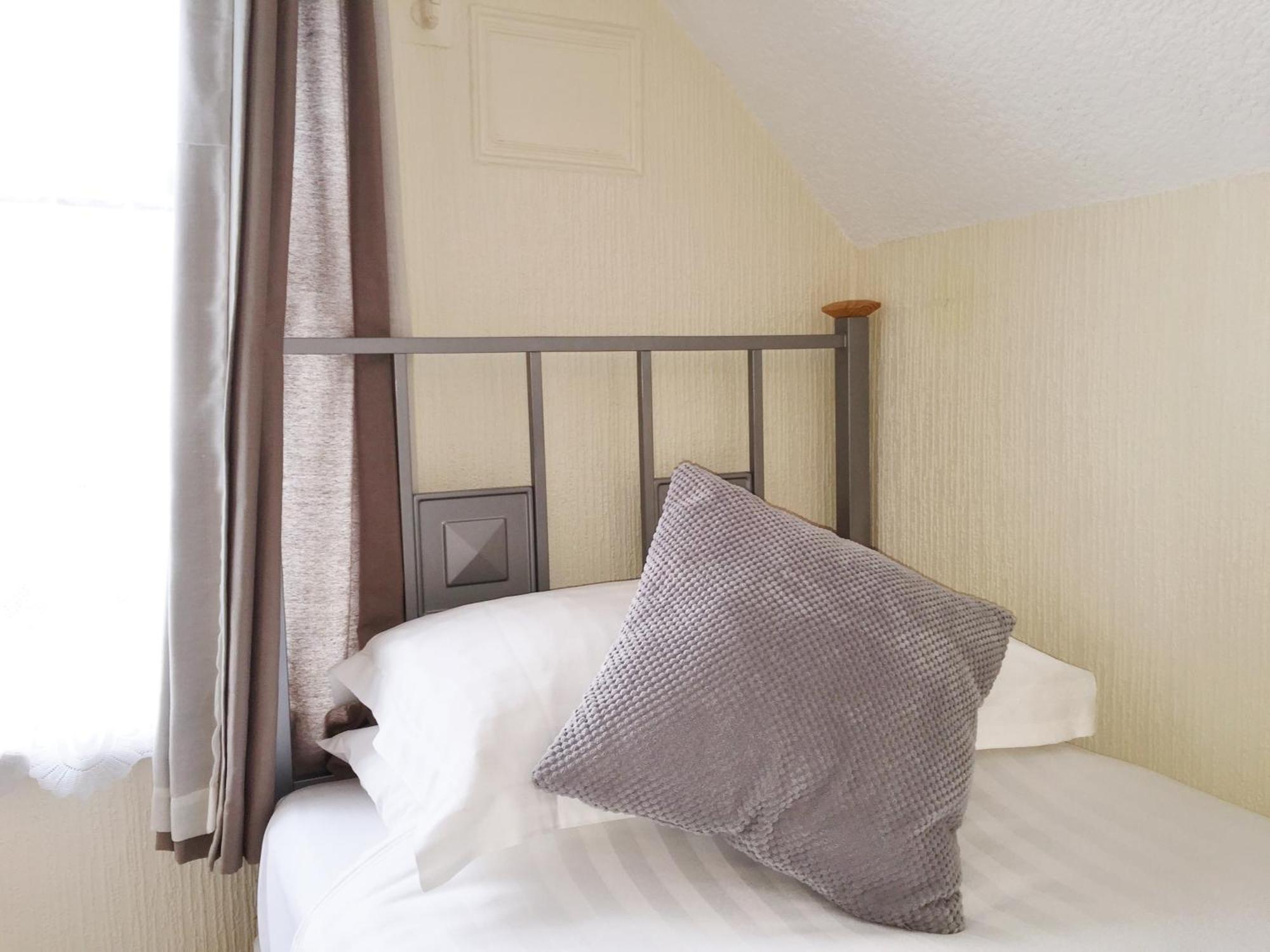 The Beechcliffe Hotel - Over 35'S Only Μπλάκπουλ Δωμάτιο φωτογραφία